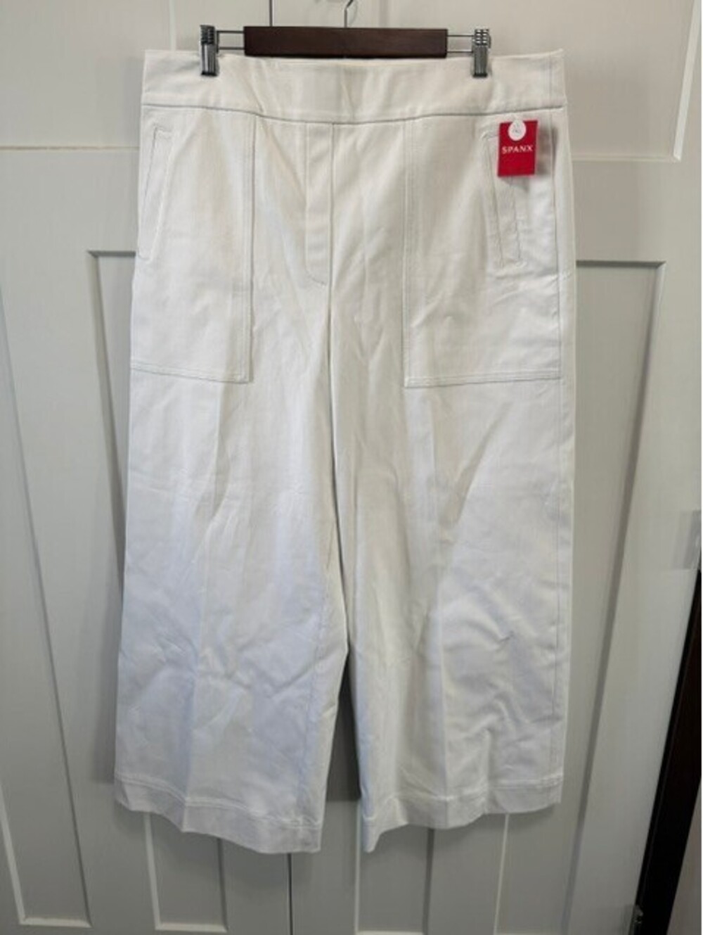 NWT Spanx cropped classic on the go wide leg shaping pants in white size 1X